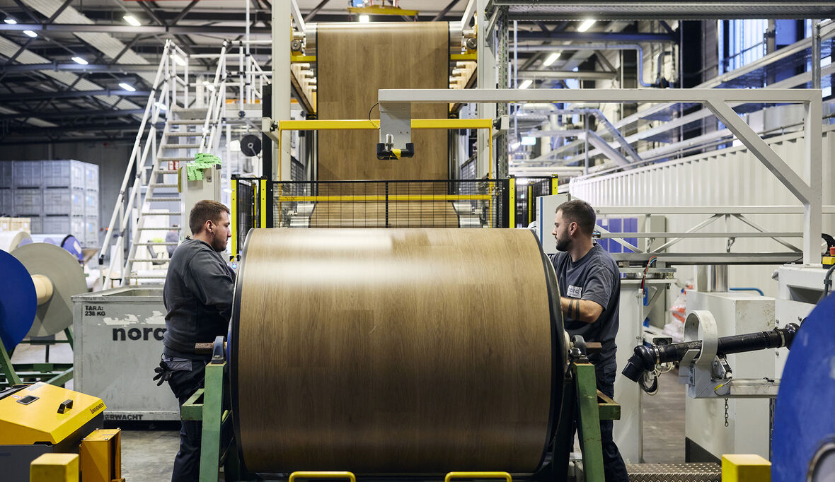 Interface präsentiert noravant – der Beginn einer neuen Ära für Kautschukböden