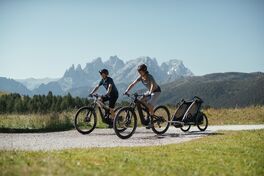 E-Bike und Fahrrad Leasing ist bei Arbeitnehmer*innen absolut im Trend, hält sie fit und kann Krankheitstage reduzieren.