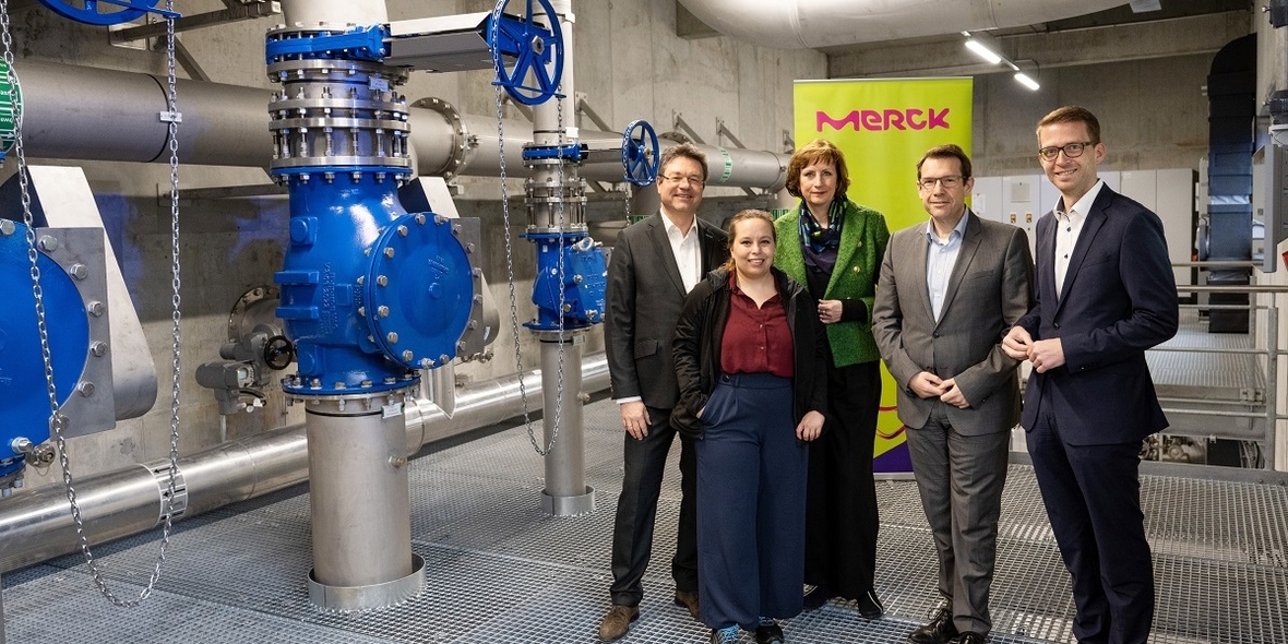 Merck feiert Inbetriebnahme innovativer Abwasserreinigungsstufe