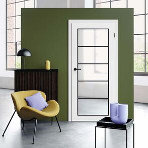 Das Modell „Alba“ mit modernen Lichtausschnitten und schwarzen Designdetails