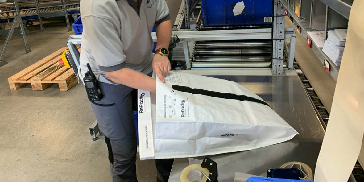 Textillabels starten Test mit Mehrwegversandtaschen