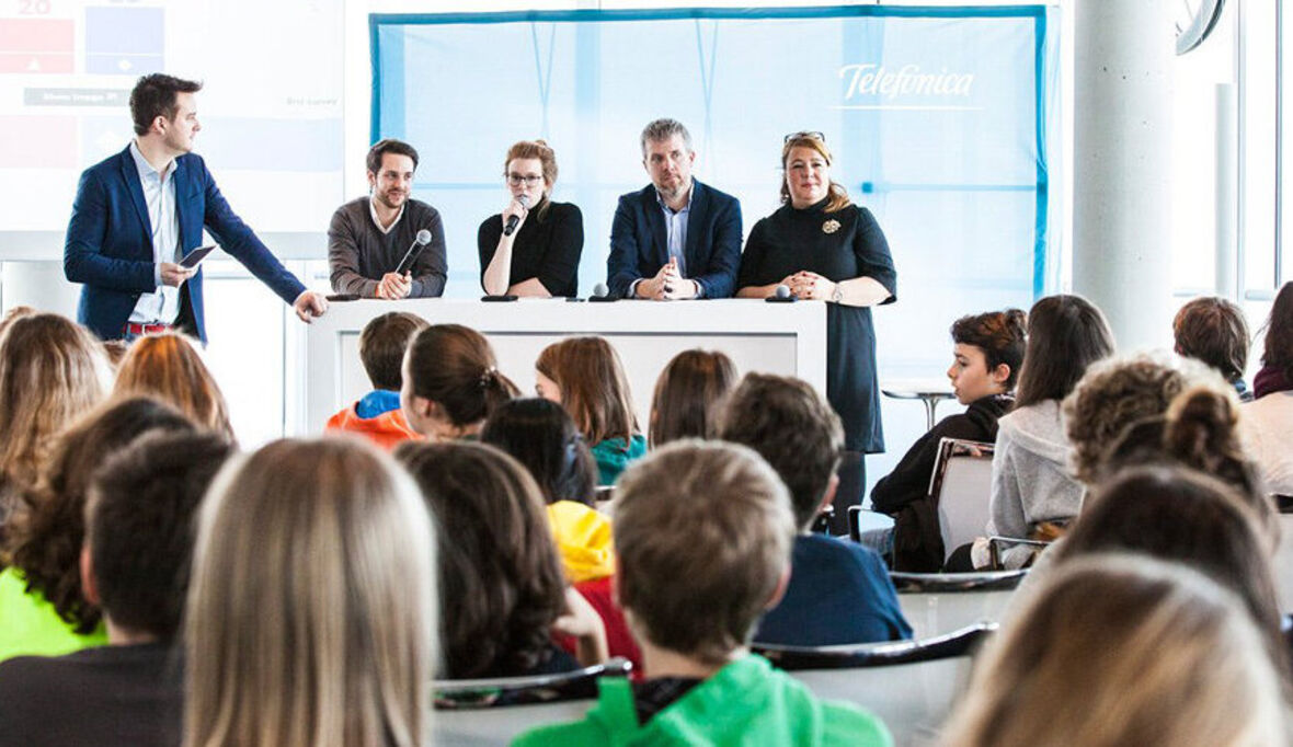 Safer Internet Day: Schüler diskutieren mit Experten