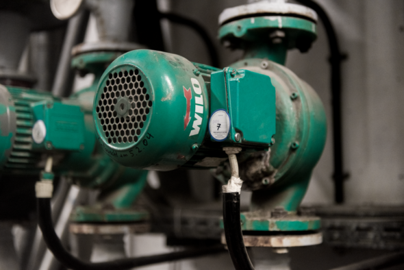 Die neuen Pumpen sind nicht nur energiesparender, sondern verursachen deutlich weniger CO2-Emissionen