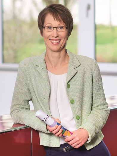 Dr. Angelika Steinbrecher