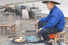 Computer-Krematorium: Giftige Suche nach verwertbaren Metallen. Foto: EMPA