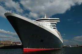 „Hamburg und die gesamte Küstenregion werden in diesem Jahr mit mehr gesundheitsgefährdenden Luftschadstoffen aus Kreuzfahrtschiffen belastet", Foto: Susanne Richter/pixelio.de