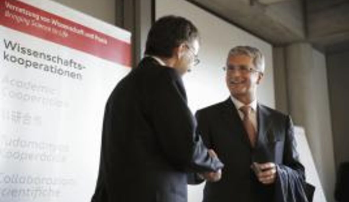 Audi vereinbart Kooperation mit Universität St.Gallen