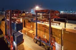 Containertransport am Hamburger Hafen. Bild: Hamburger Hafen
