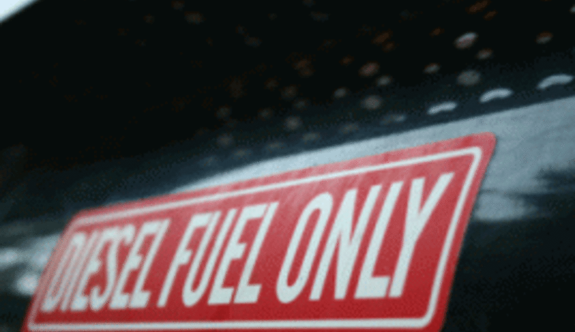 Greenpeace testet Diesel in neun europäischen Ländern