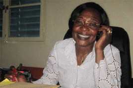 Jacqueline Moudeina in ihrem Büro im Juni 2011. Sie ist eine der Trägerinnen des „Alternativen Nobelpreise“ 2011. Foto: Right Livelihood Award Foundation