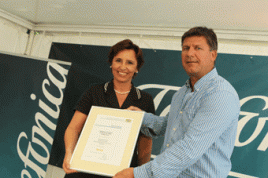 Bayerische Arbeitsministerin Christine Haderthauer und René Schuster, CEO Telefónica Germany. Foto: Telefónica