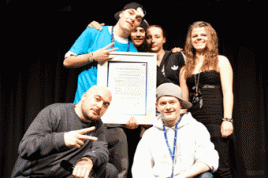 Kool Savas (links) und die Gewinner in der Kategorie "Musik &amp; Style". Foto: Telefónica